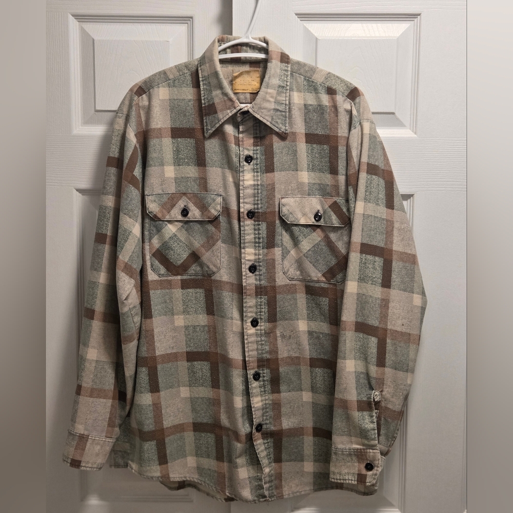Vintage Sears Plaid Collared Flannek Shirt in Brown and Cream Size XL